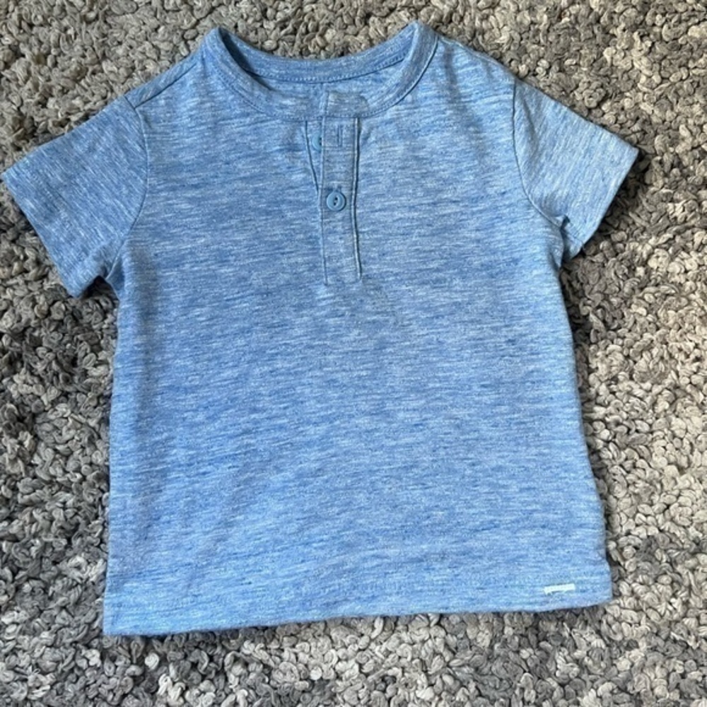 Baby gap tee